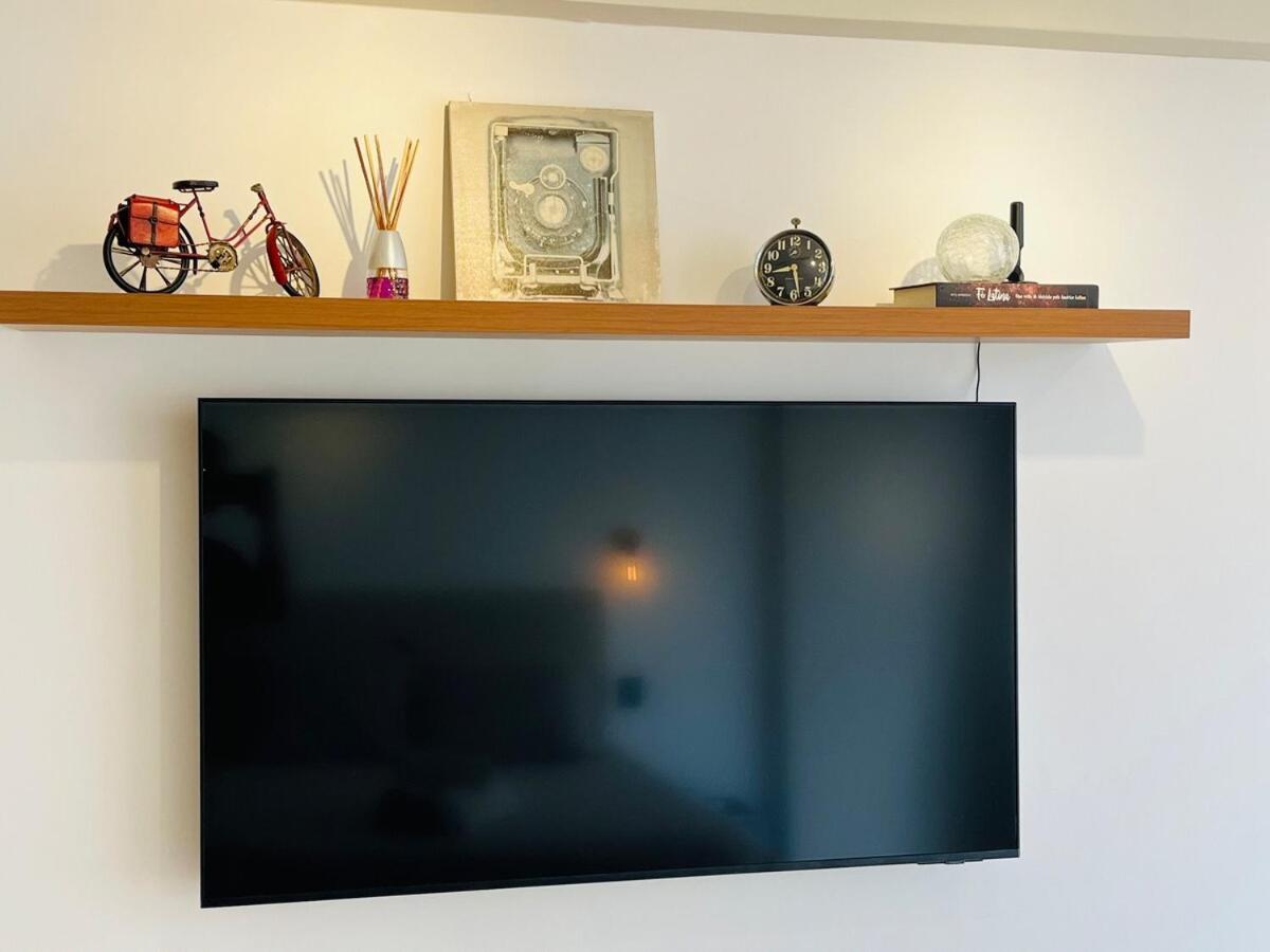 Apartment Brasileiro No Coracao De - Perto De Tudo!!! *